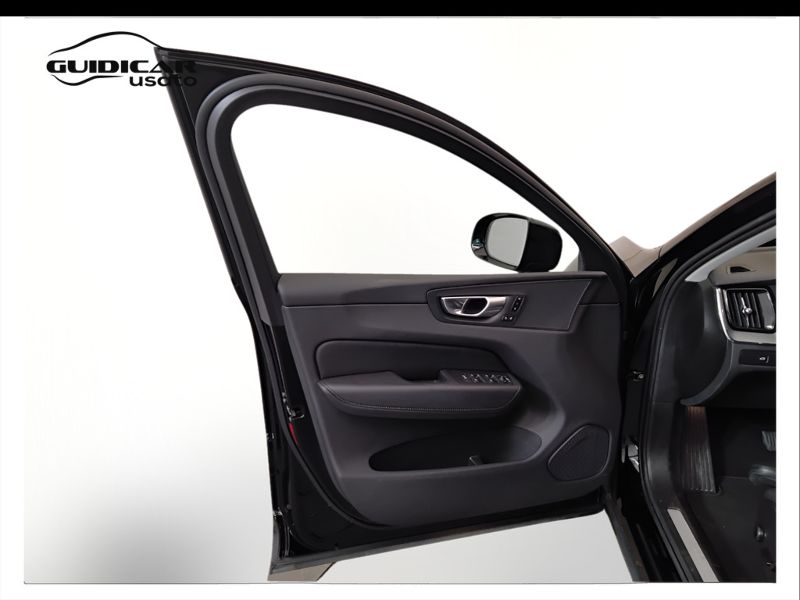 GuidiCar - VOLVO XC60 2024 XC60 N1 2.0 B4 d Plus Dark awd auto Usato