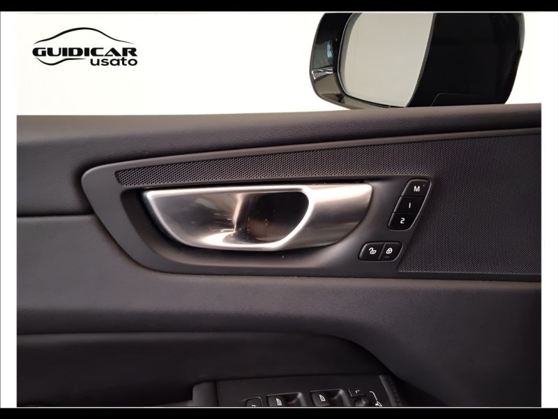 GuidiCar - VOLVO XC60 2024 XC60 N1 2.0 B4 d Plus Dark awd auto Usato