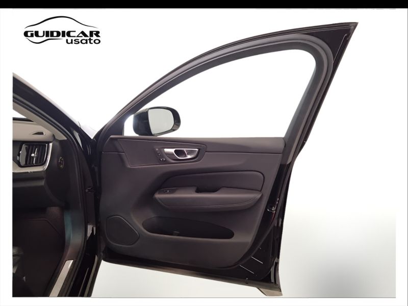 GuidiCar - VOLVO XC60 2024 XC60 N1 2.0 B4 d Plus Dark awd auto Usato