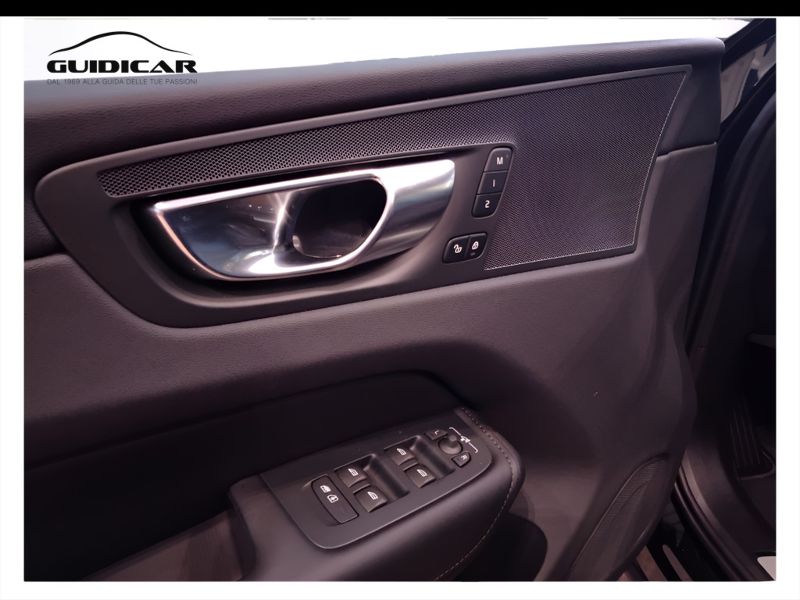 GuidiCar - VOLVO XC60 1 N.XC60 Recharge Plus Bright T6 AWD AUT Nuovo