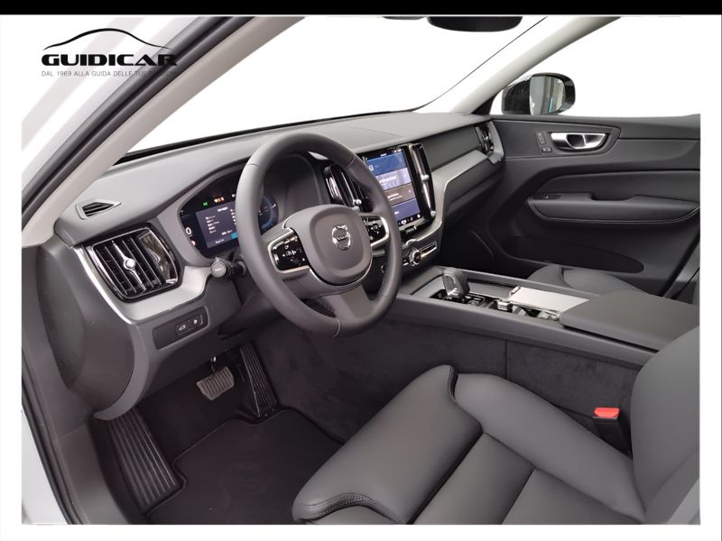 GuidiCar - VOLVO XC60 1 N.XC60 Recharge Plus Dark T6 AWD AUT Nuovo