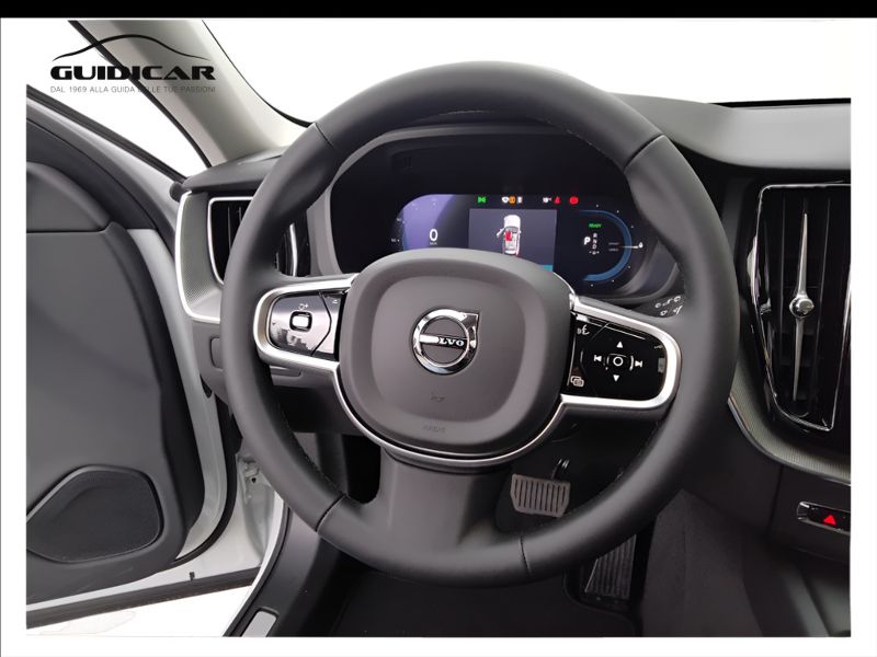 GuidiCar - VOLVO XC60 1 N.XC60 Recharge Plus Dark T6 AWD AUT Nuovo