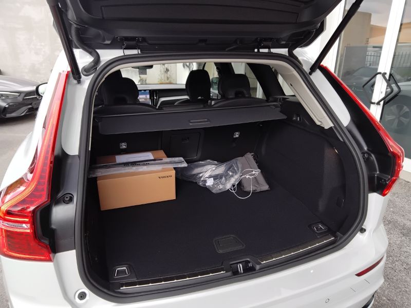 GuidiCar - VOLVO XC60 1 N.XC60 Recharge Plus Dark T6 AWD AUT Nuovo