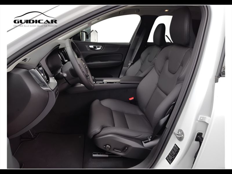 GuidiCar - VOLVO XC60 1 N.XC60 Recharge Plus Dark T6 AWD AUT Nuovo