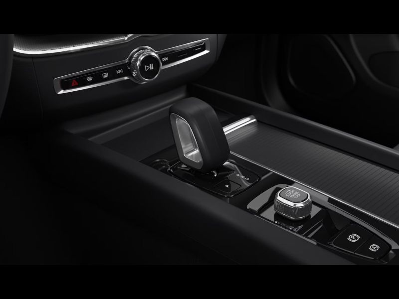 GuidiCar - VOLVO XC60 1 XC60 Core B5 AWD AUT Nuovo