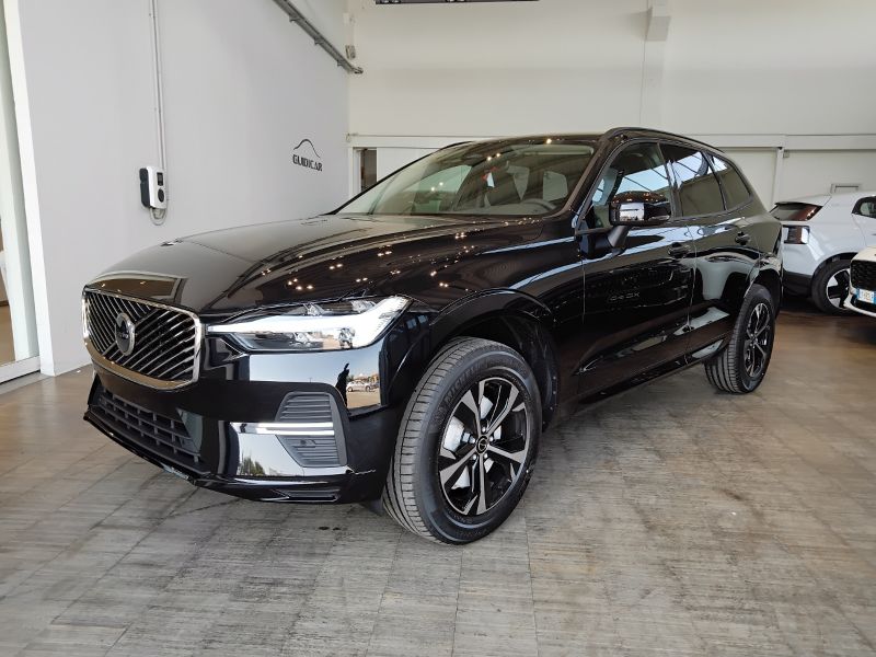 GuidiCar - VOLVO XC60 1 XC60 Core B5 AWD AUT Nuovo