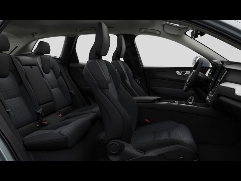GuidiCar - VOLVO XC60 1 XC60 Core B5 AWD AUT Nuovo