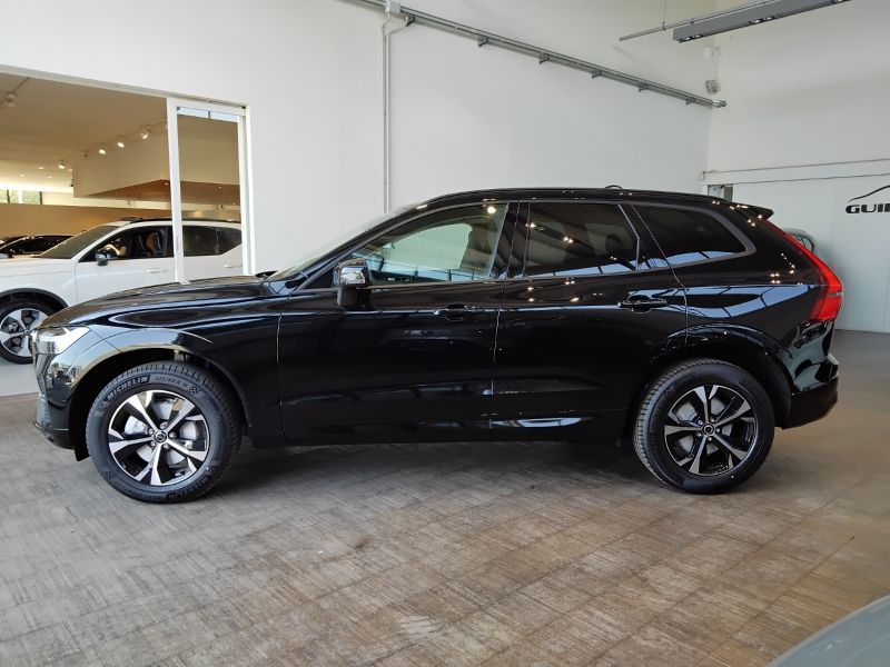 GuidiCar - VOLVO XC60 1 XC60 Core B5 AWD AUT Nuovo