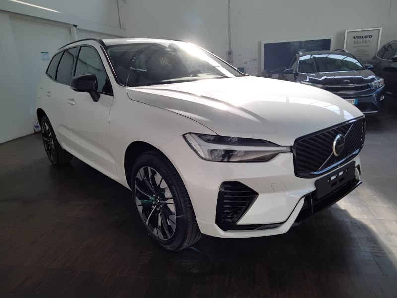 GuidiCar - VOLVO XC60 1 XC60 2.0 t6 phev Plus Dark awd auto Nuovo