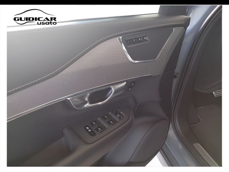 GuidiCar - VOLVO XC90 2020 XC90 2.0 b5 R-design awd geartronic my20 Usato