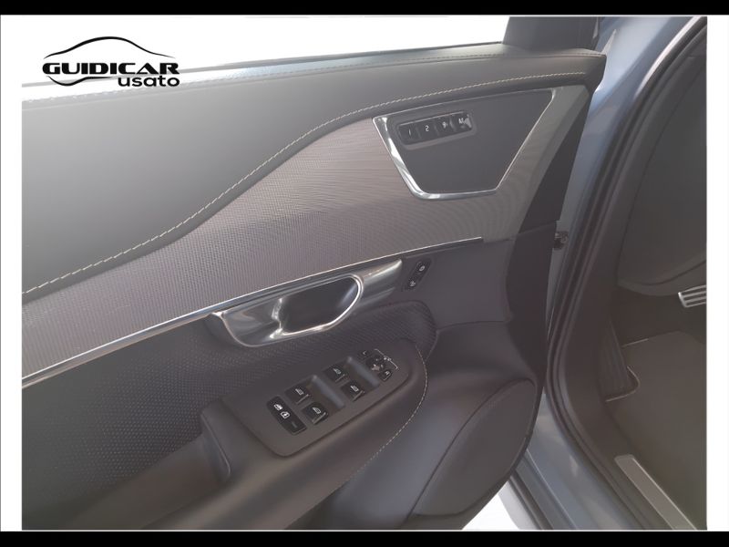 GuidiCar - VOLVO XC90 2020 XC90 2.0 b5 R-design awd geartronic my20 Usato