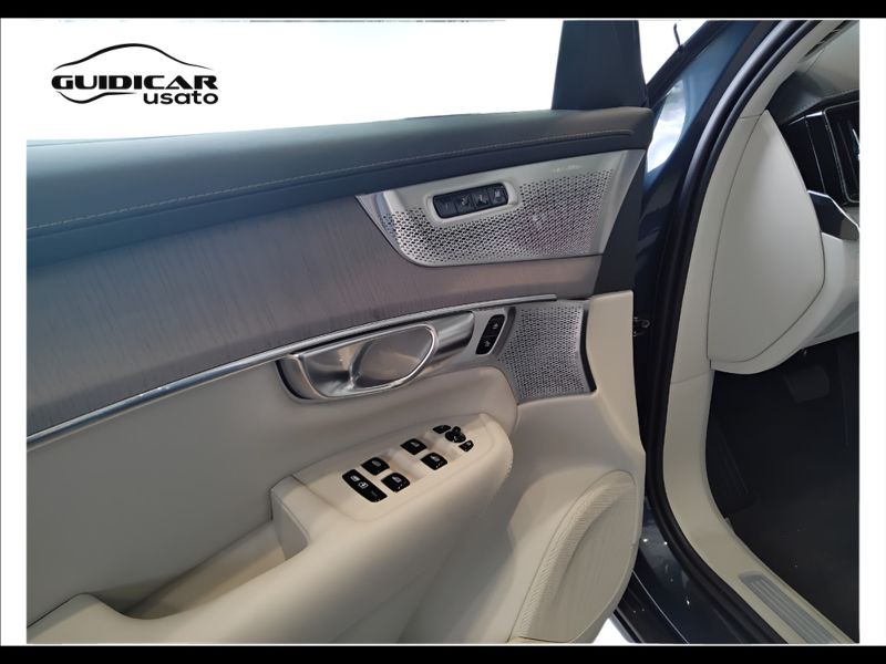 GuidiCar - VOLVO XC90 2024 XC90 2.0 t8 phev Plus Bright awd 7p.ti auto Km0