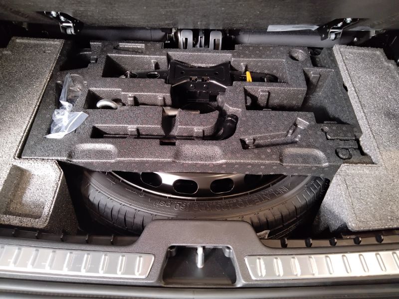 GuidiCar - VOLVO XC90 1 XC90 2.0 b5 Core awd 7p.ti auto Nuovo