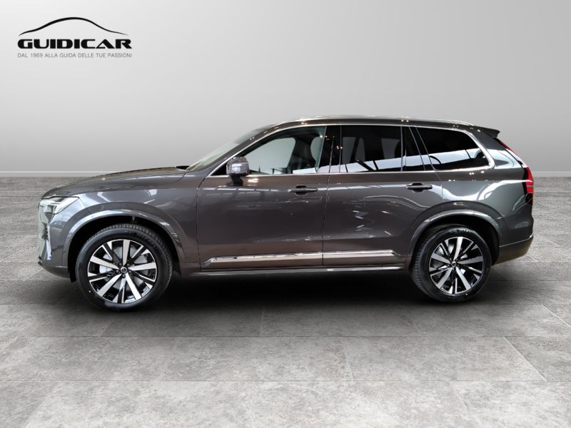 GuidiCar - VOLVO XC90 1 XC90 2.0 b5 Core awd 7p.ti auto Nuovo