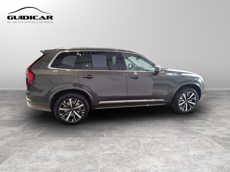 GuidiCar - VOLVO XC90 1 XC90 2.0 b5 Core awd 7p.ti auto Nuovo