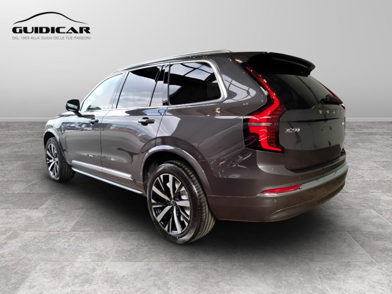 GuidiCar - VOLVO XC90 1 XC90 2.0 b5 Core awd 7p.ti auto Nuovo