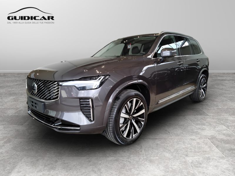 GuidiCar - VOLVO XC90 1 XC90 2.0 b5 Core awd 7p.ti auto Nuovo