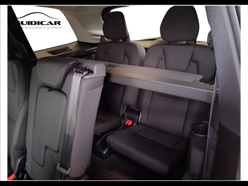 GuidiCar - VOLVO XC90 1 XC90 2.0 b5 Core awd 7p.ti auto Nuovo