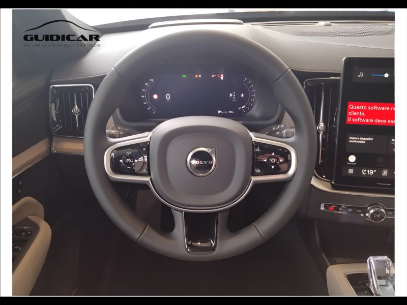 GuidiCar - VOLVO XC90 1 XC90 2.0 b5 Ultra Bright awd 7p.ti auto Nuovo