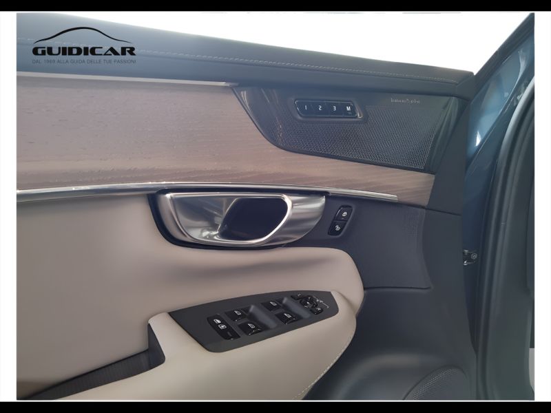 GuidiCar - VOLVO XC90 1 XC90 2.0 b5 Ultra Bright awd 7p.ti auto Nuovo