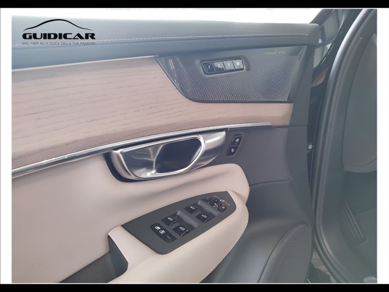 GuidiCar - VOLVO XC90 1 XC90 2.0 t8 phev Ultra Bright awd 7p.ti auto Nuovo